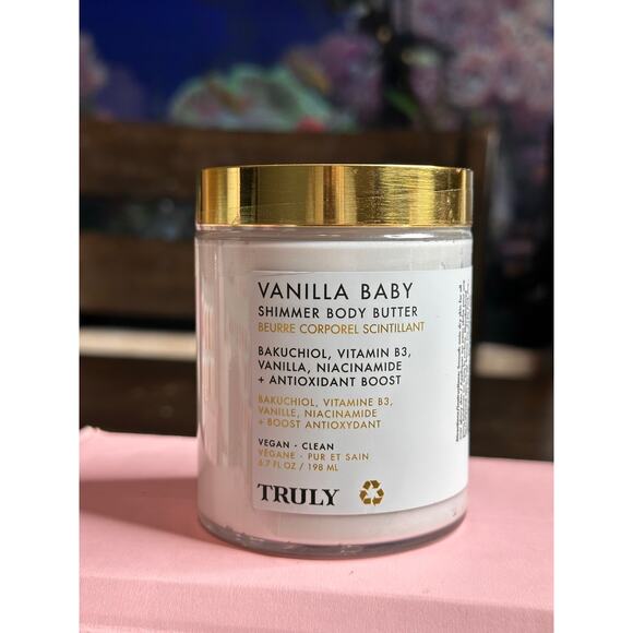 TRULY Vanilla shimmer body butter 198 ML - Picture 1 of 4
